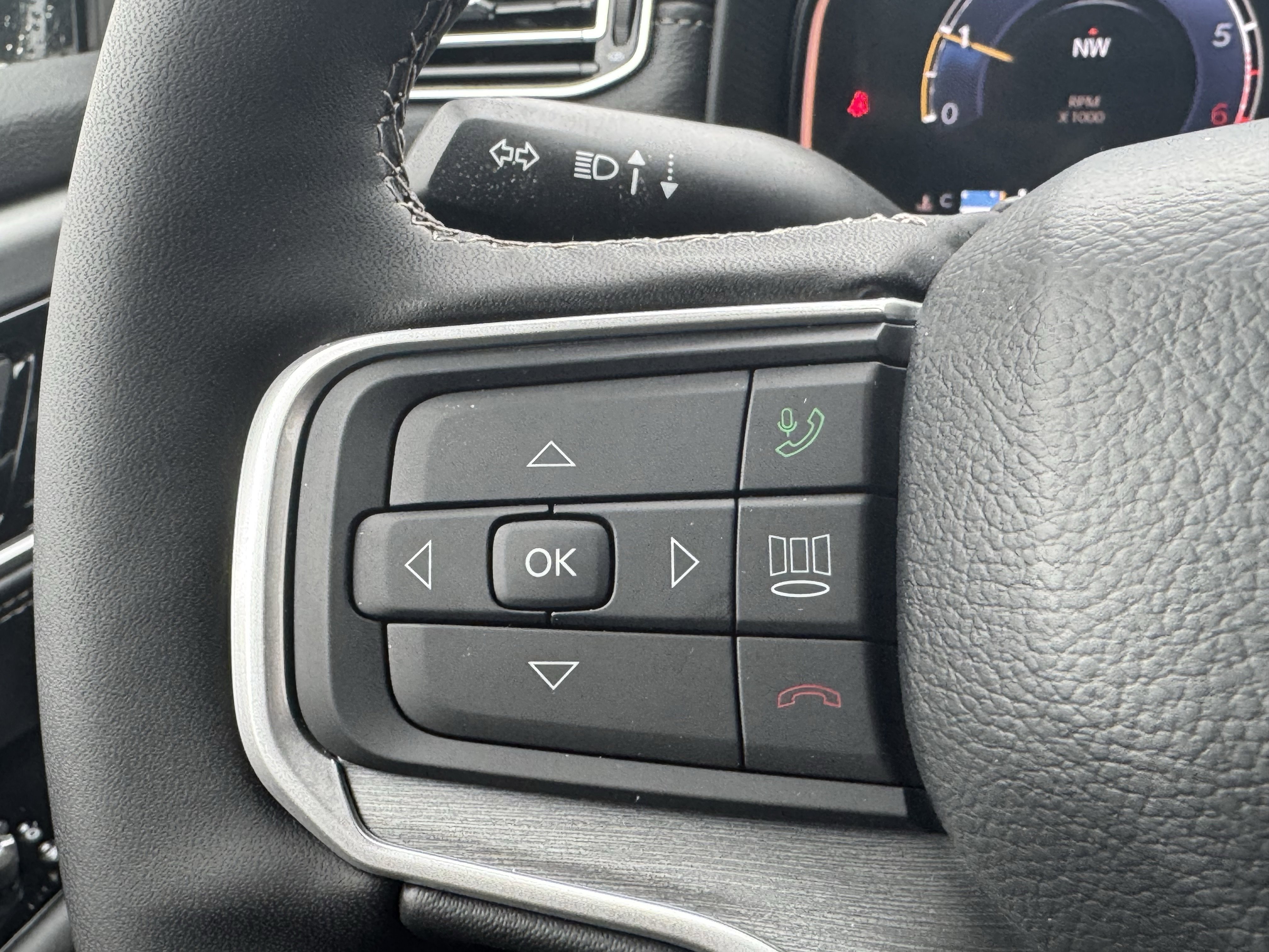 New 2026 Jeep Grand Wagoneer L 4WD image 13