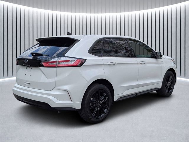Used 2024 Ford Edge ST-Line image 3