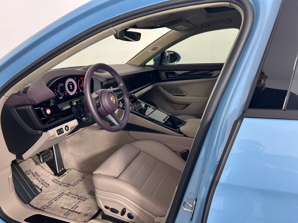 Certified 2026 Porsche Panamera GTS AWD/4WD image 4