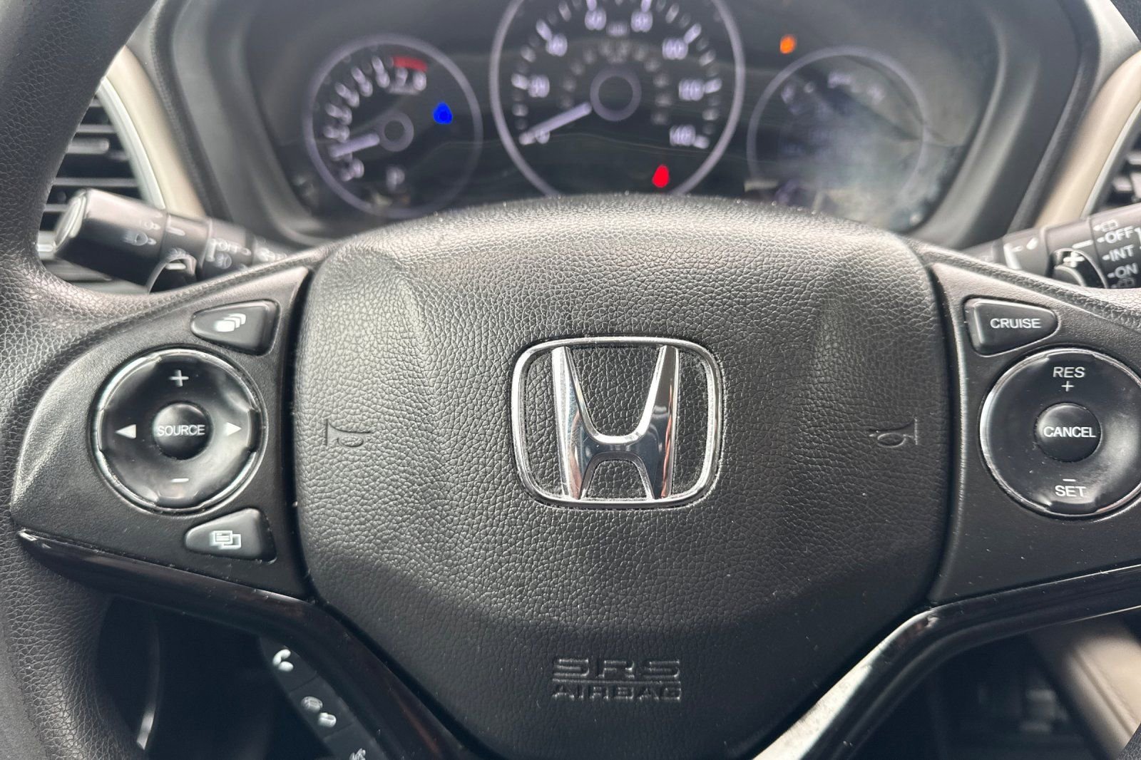 Used 2018 Honda HR-V EX image 26