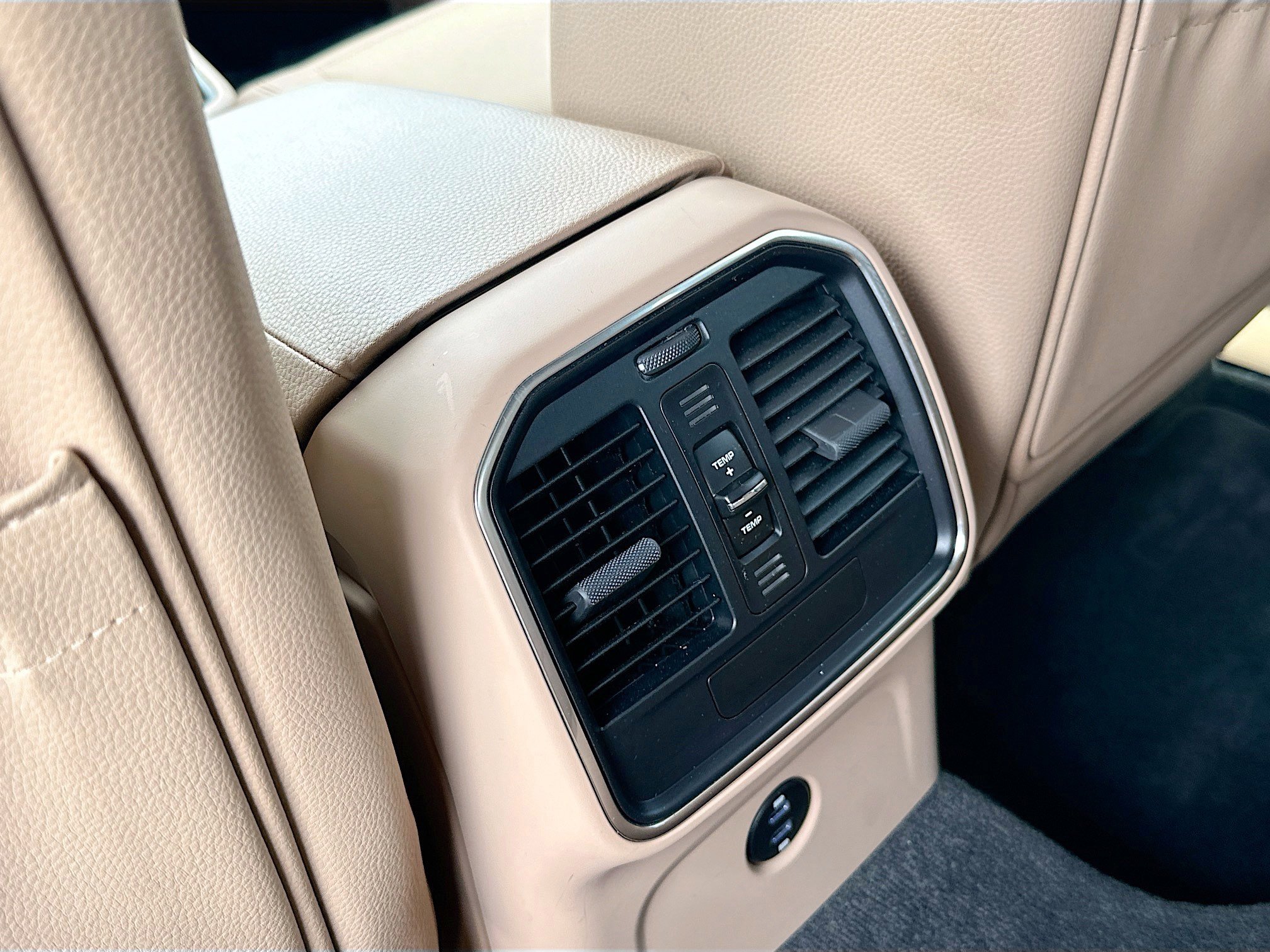 Used 2024 Porsche Macan S image 23