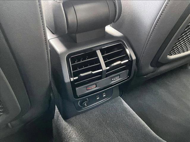 Used 2020 Audi Q3 2.0T Premium w/ Convenience Package image 25