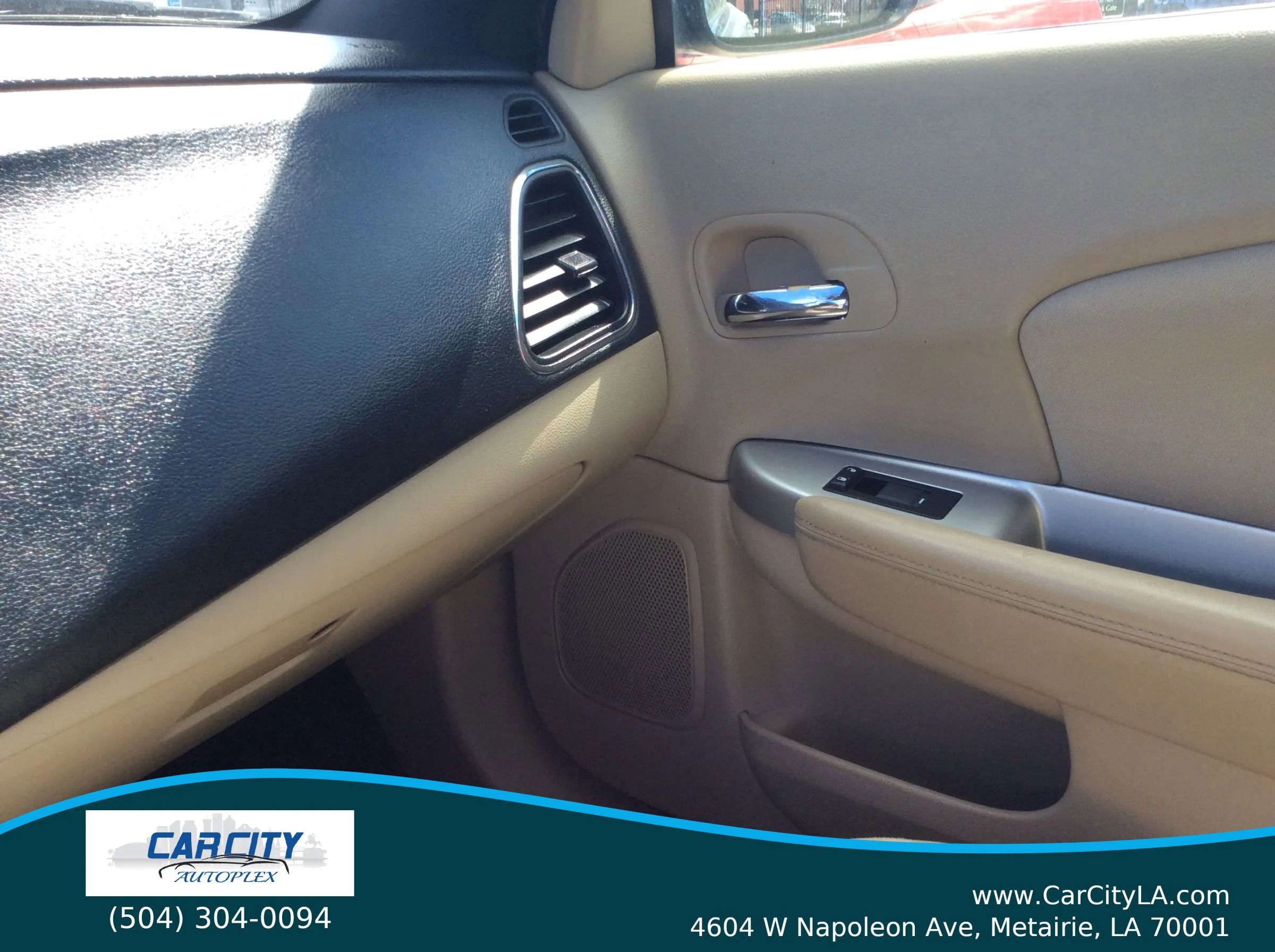 Used 2013 Chrysler 200 Touring image 7