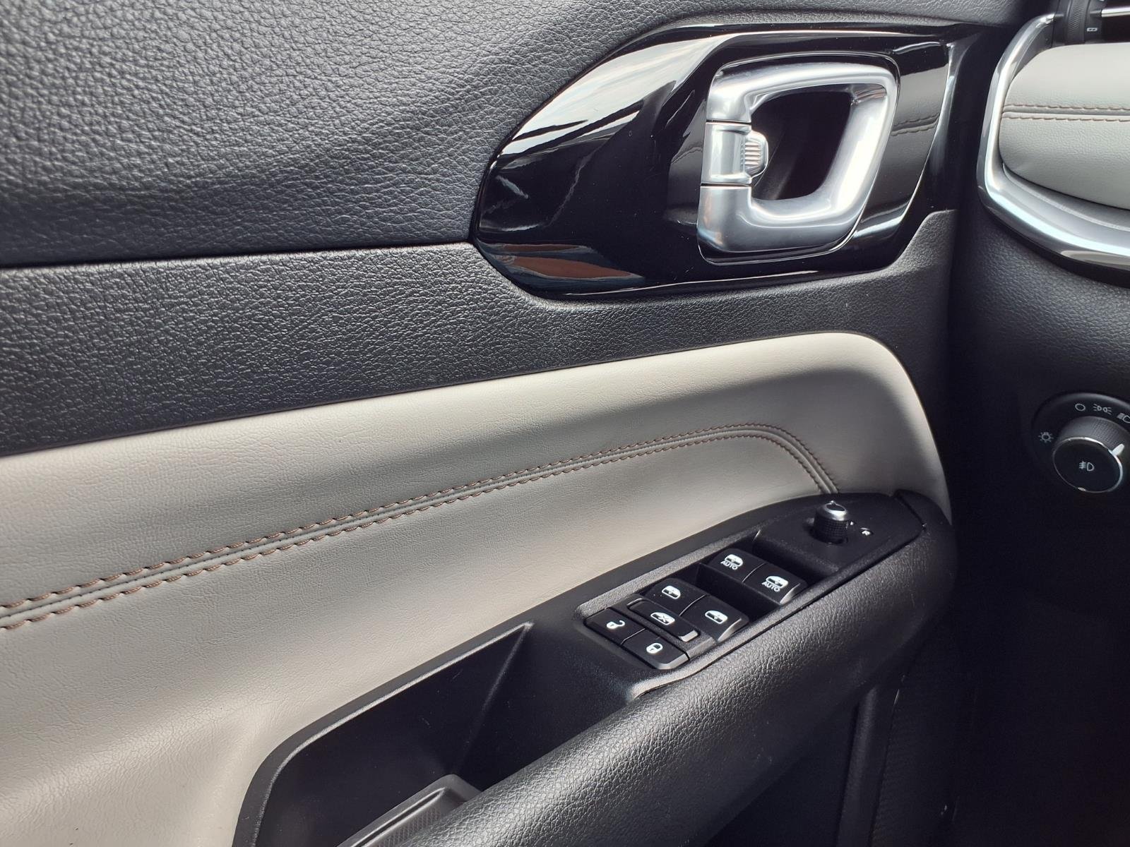 Certified 2024 Jeep Compass Limited AWD/4WD image 18