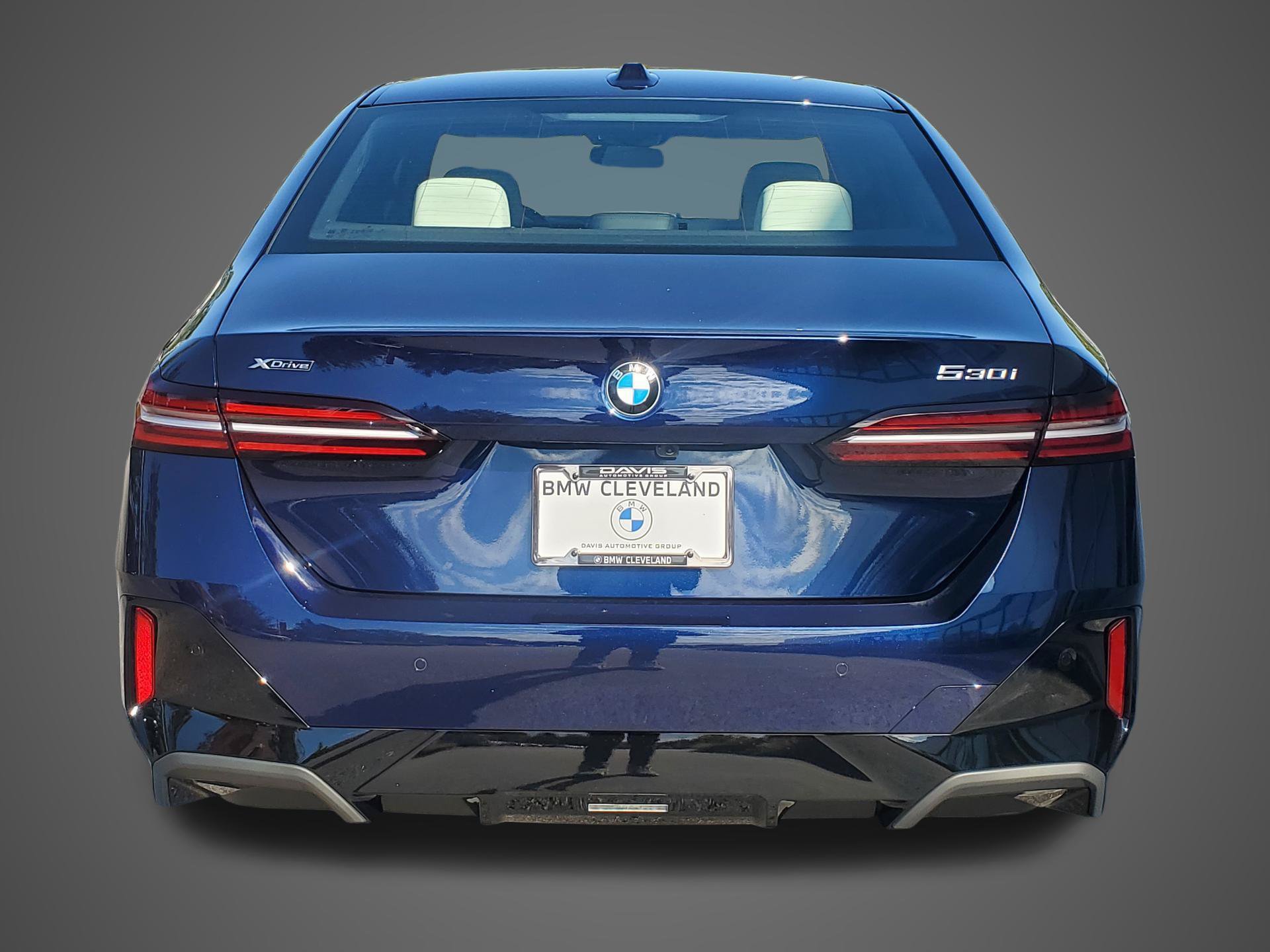 New 2027 BMW 530i xDrive w/ M Sport Package AWD/4WD image 7