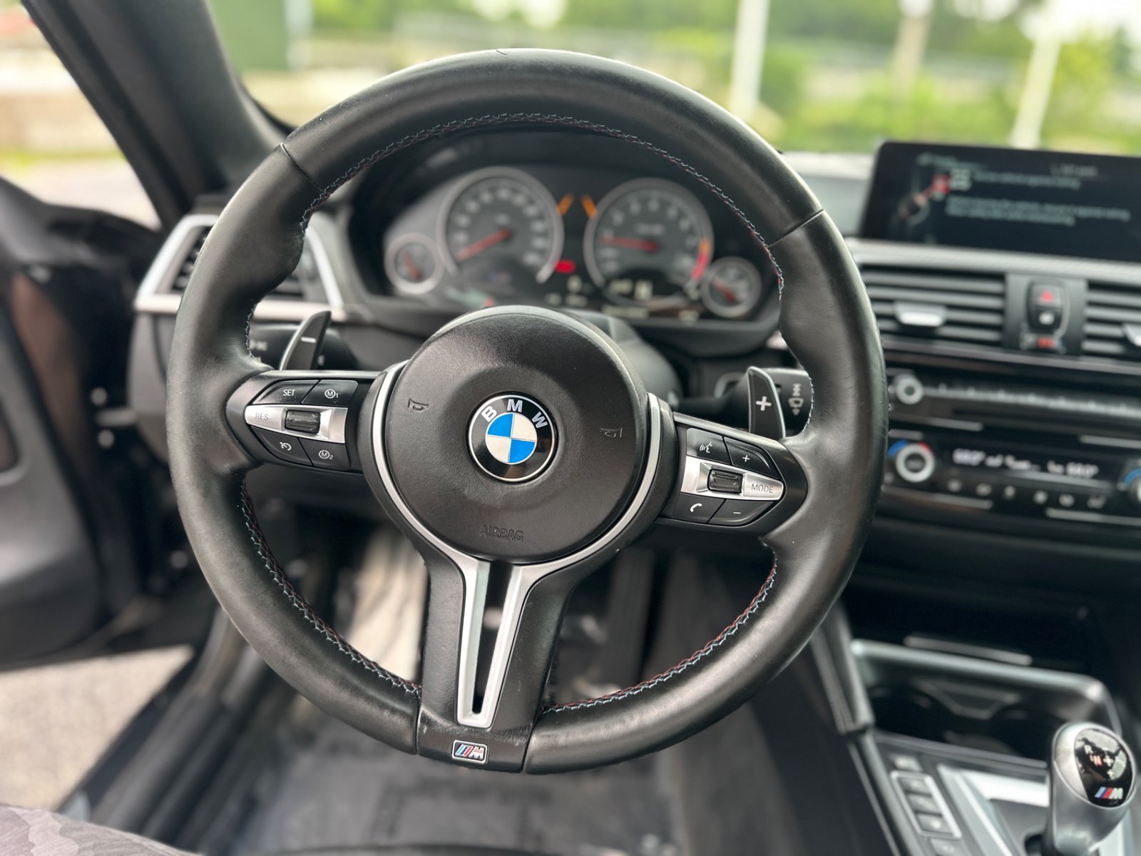 Used 2016 BMW M4 Convertible RWD image 23