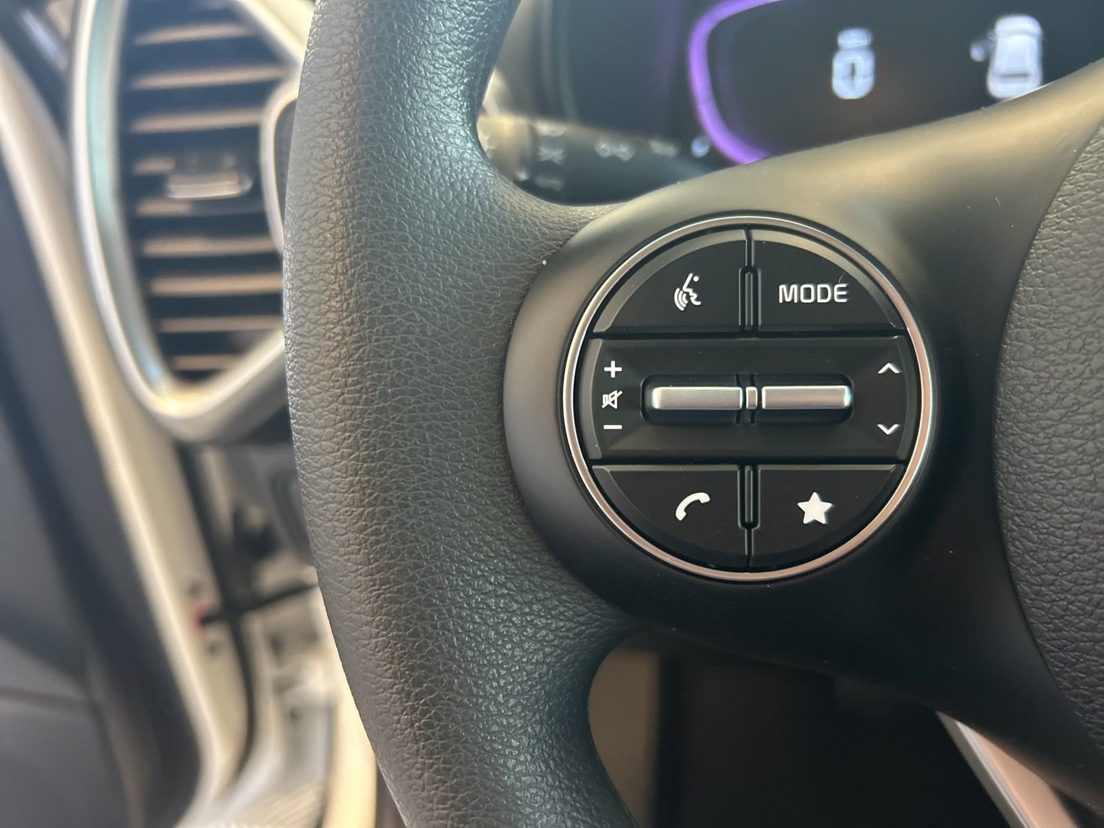 New 2025 Kia Soul LX image 17