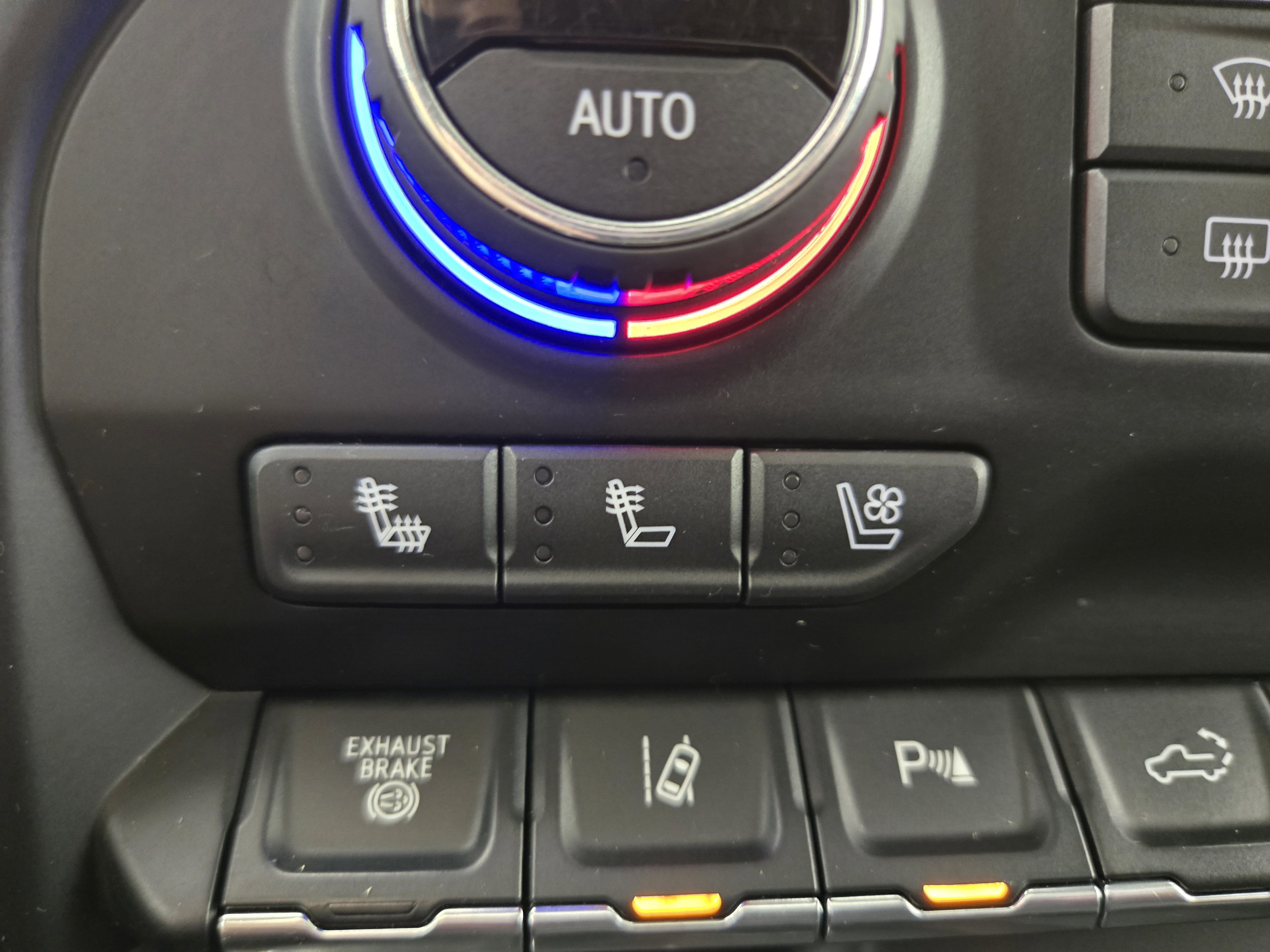 Used 2021 Chevrolet Silverado 3500 High Country w/ Z71 Off-Road Package image 25