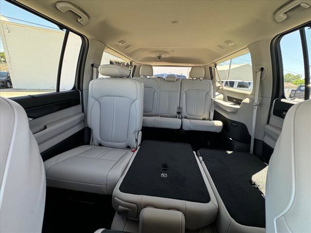 Used 2024 Jeep Wagoneer L 4WD w/ Convenience Group I image 20