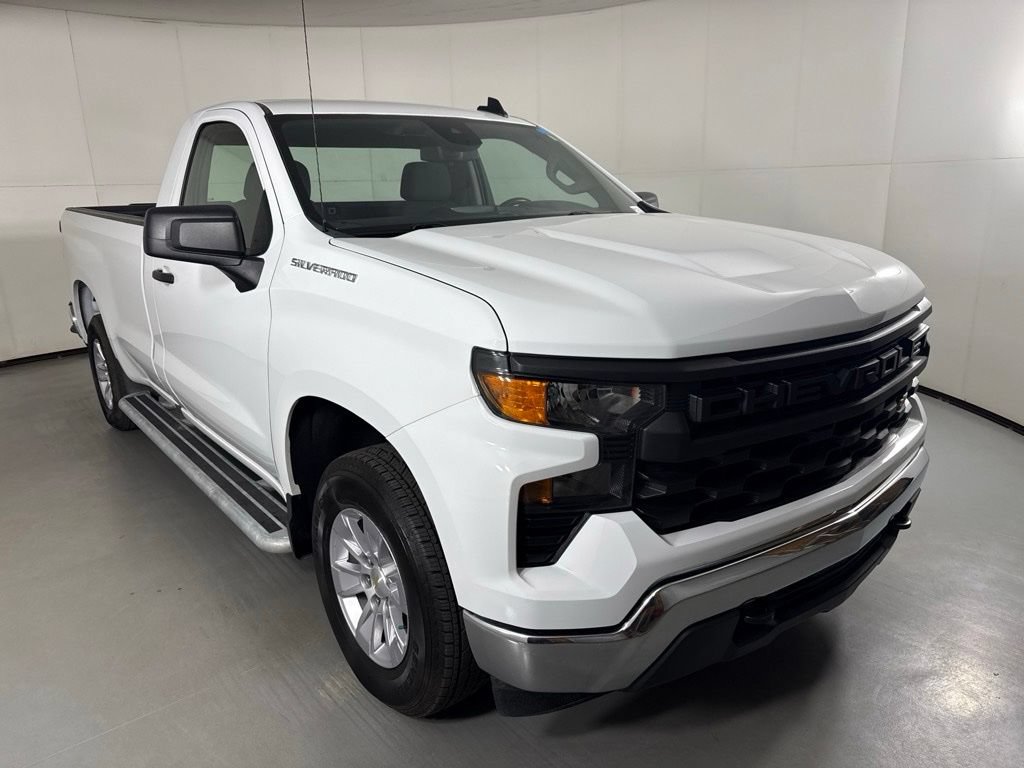 Certified 2025 Chevrolet Silverado 1500 W/T RWD image 2