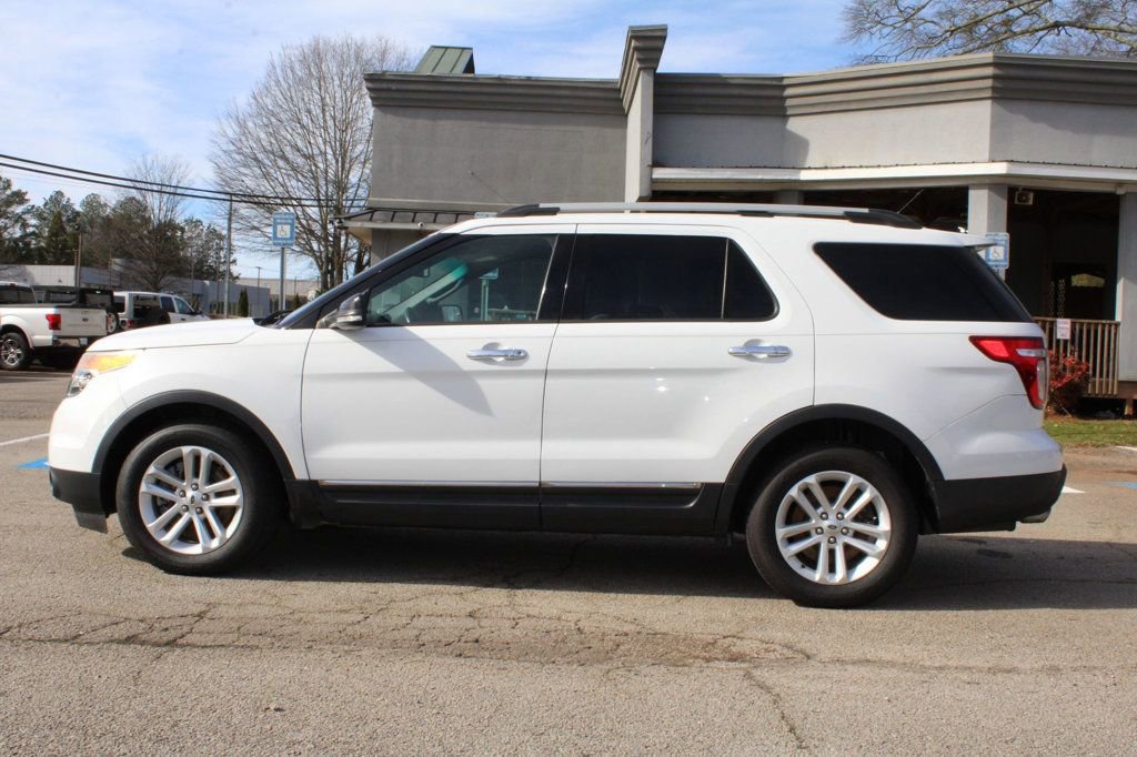 Used 2015 Ford Explorer XLT w/ Equipment Group 202A image 4