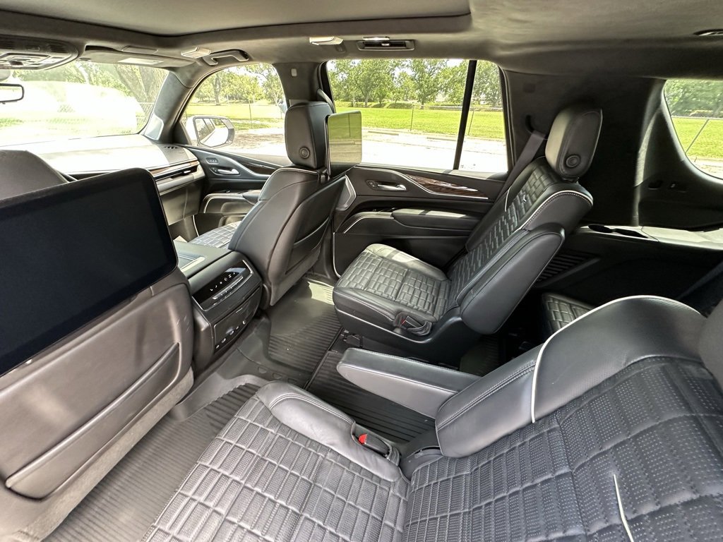 Certified 2023 Cadillac Escalade Sport Platinum w/ LPO, ONYX Package image 21