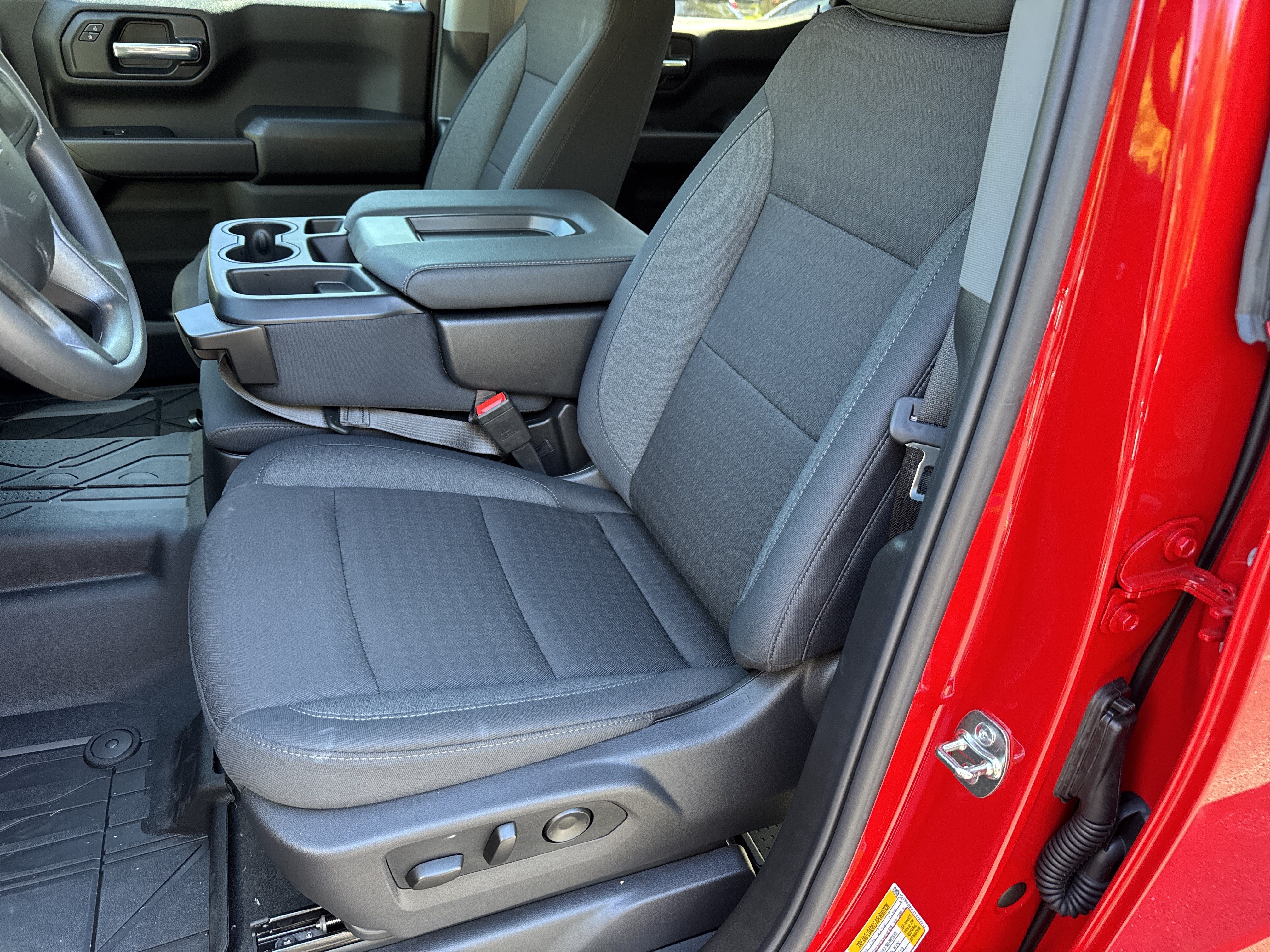 New 2026 Chevrolet Silverado 1500 Custom RWD image 9
