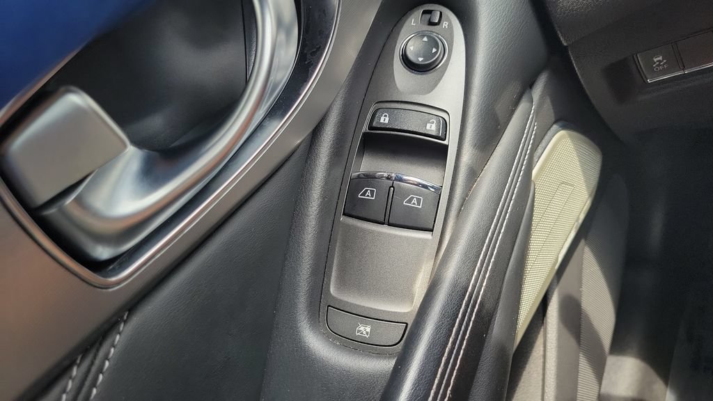 Used 2019 INFINITI Q60 3.0t Luxe AWD/4WD image 19