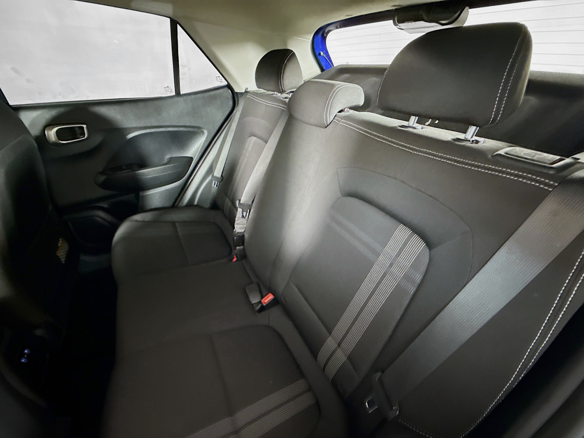 Used 2024 Hyundai Venue SEL FWD image 28