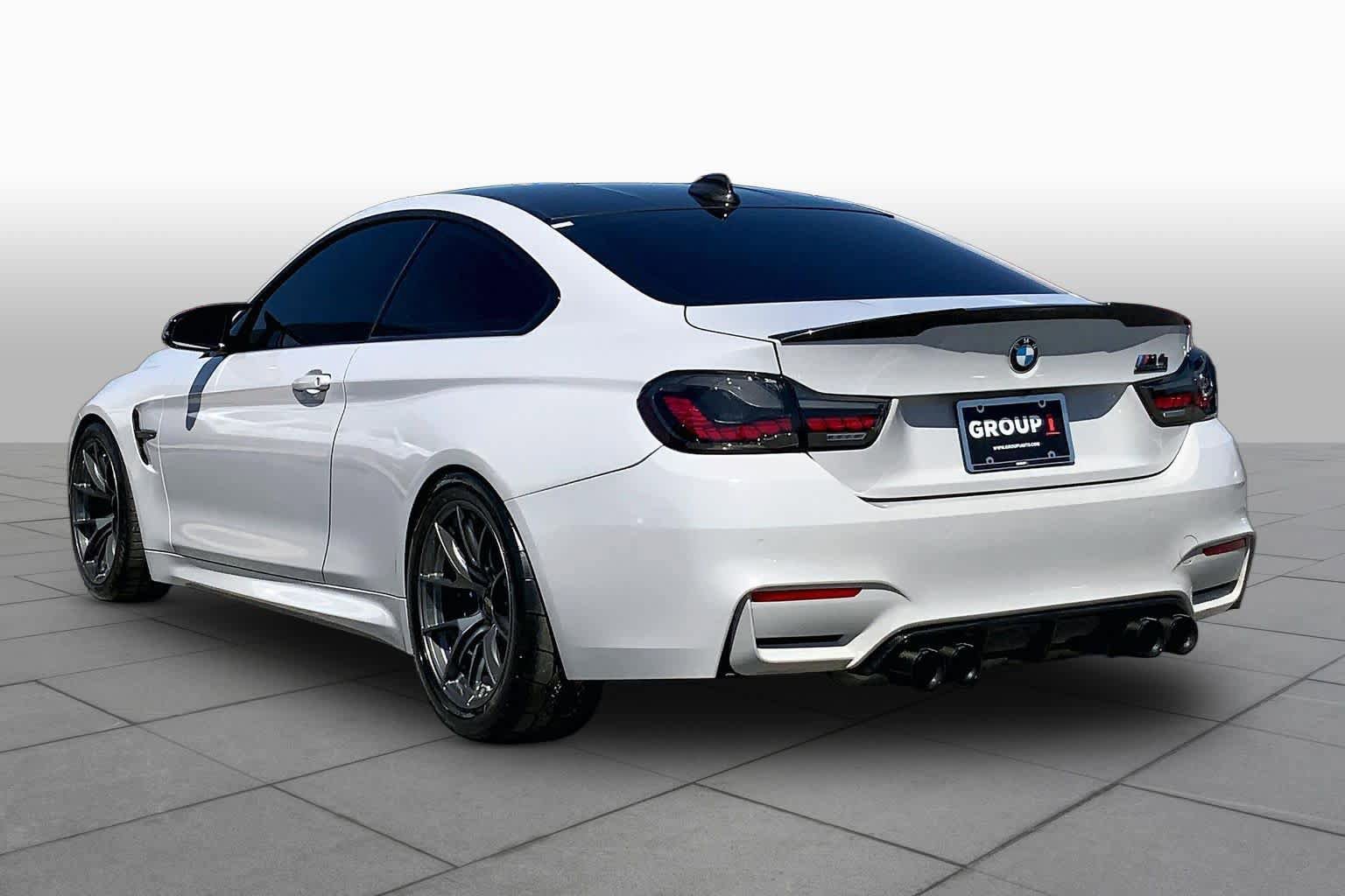 Used 2020 BMW M4 Coupe w/ Competition Package RWD image 12