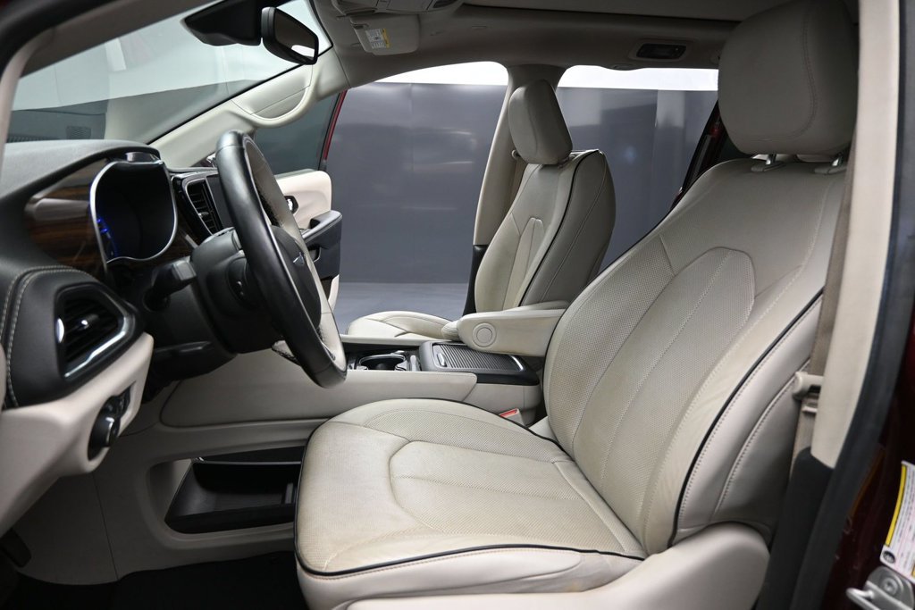 Used 2021 Chrysler Pacifica Limited w/ Premium & Safety Sphere Group AWD/4WD image 9
