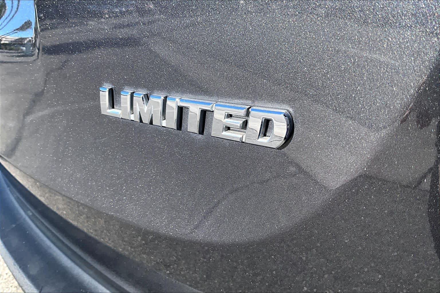 Used 2013 Toyota RAV4 Limited FWD image 9