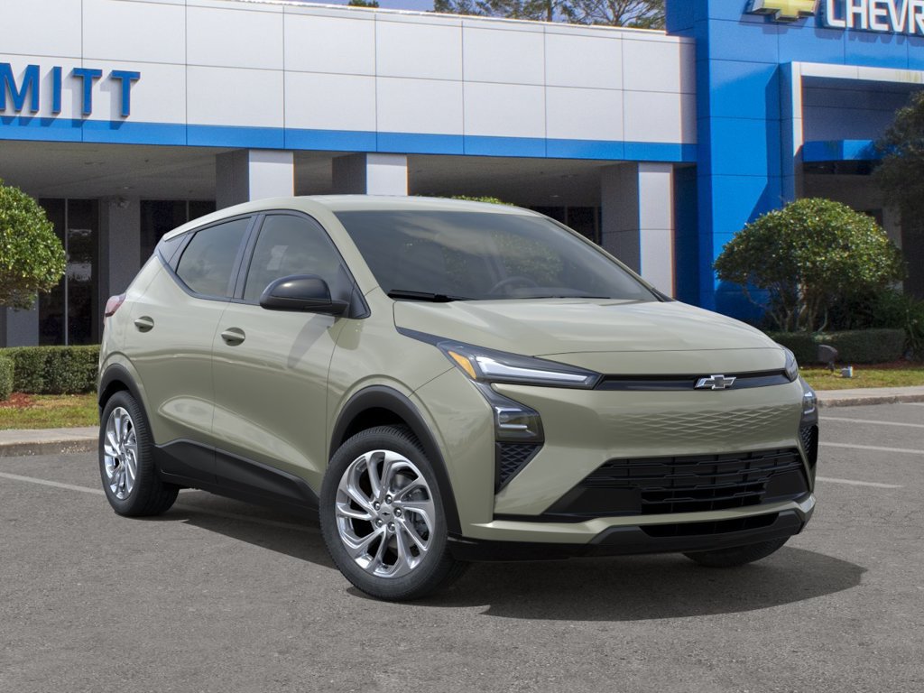 New 2027 Chevrolet Bolt LT FWD image 7