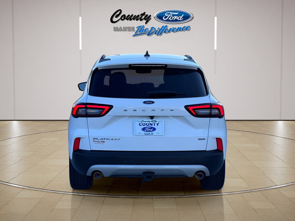 Used 2025 Ford Escape Platinum w/ Premium Technology Package FWD image 4