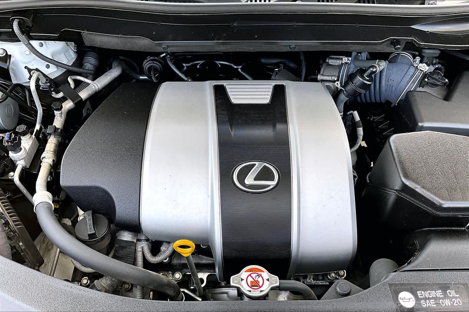 Certified 2022 Lexus RX 350L FWD w/ Premium Package image 33