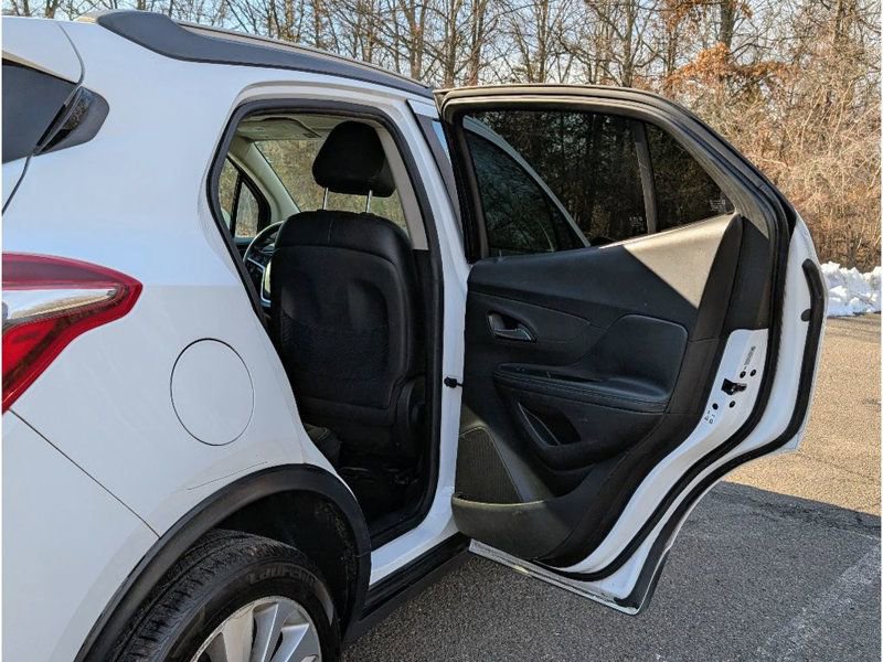 Used 2018 Buick Encore Preferred FWD image 12