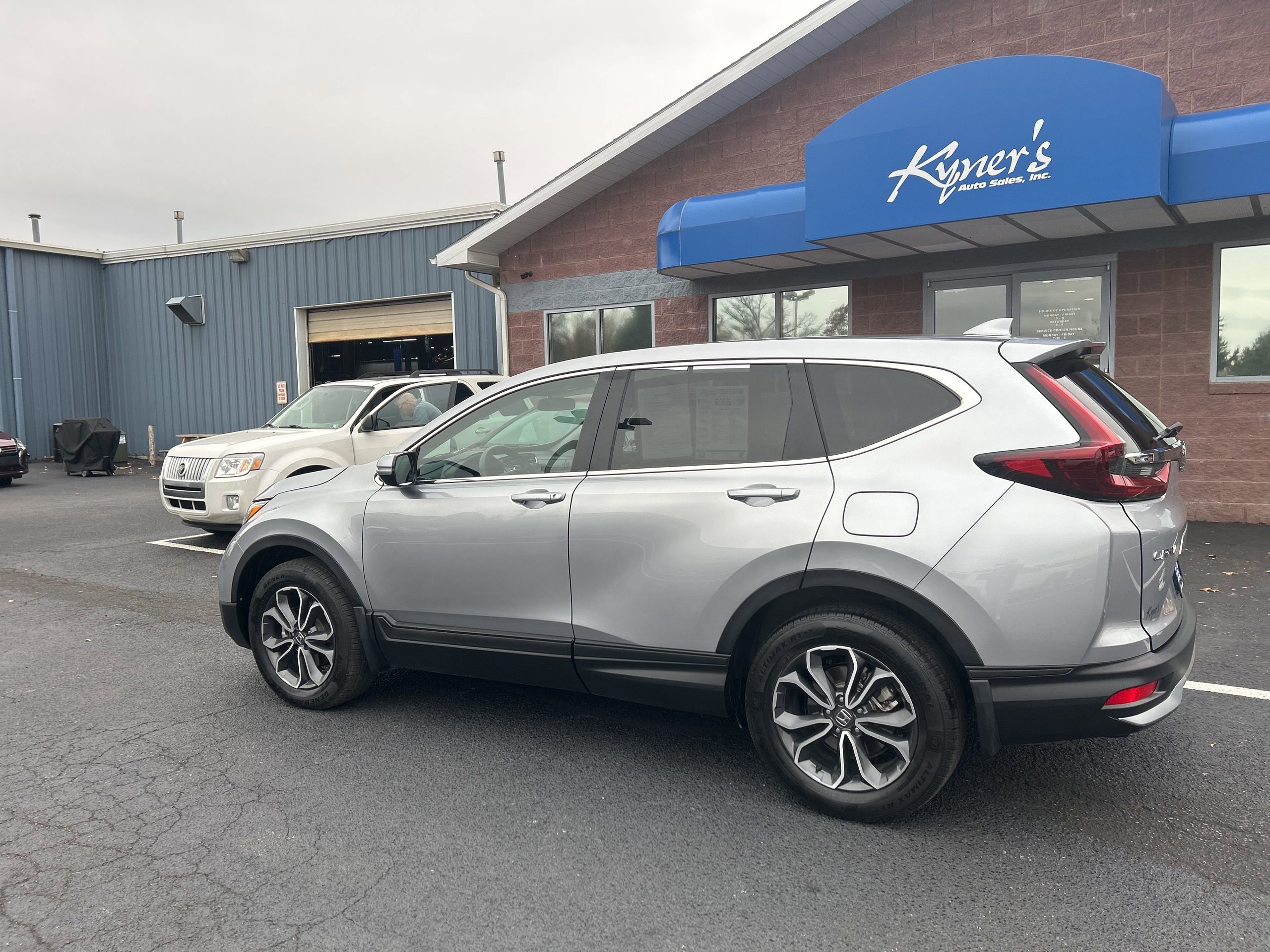 Used 2021 Honda CR-V EX image 5