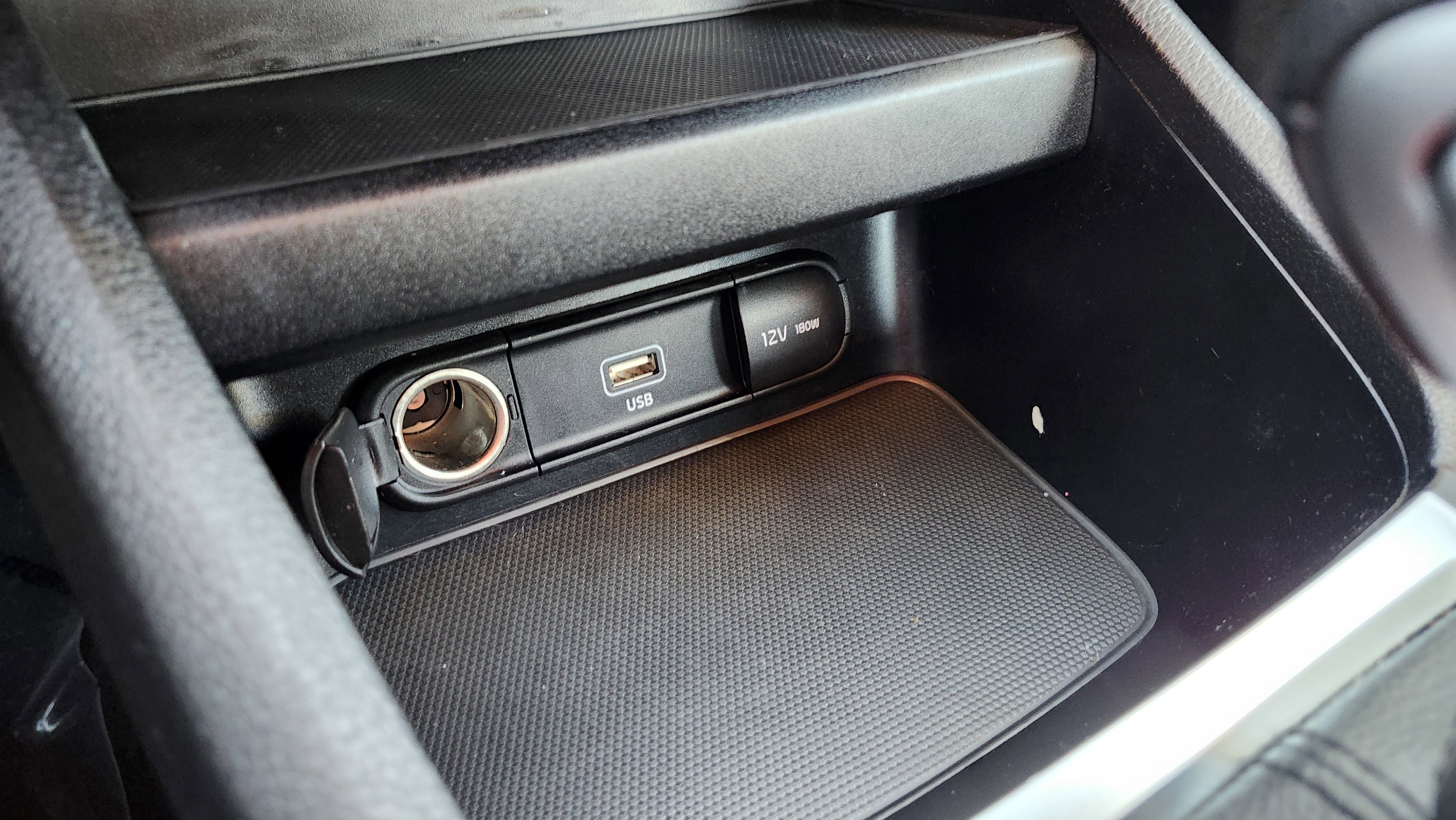 Used 2023 Kia Forte LXS image 7