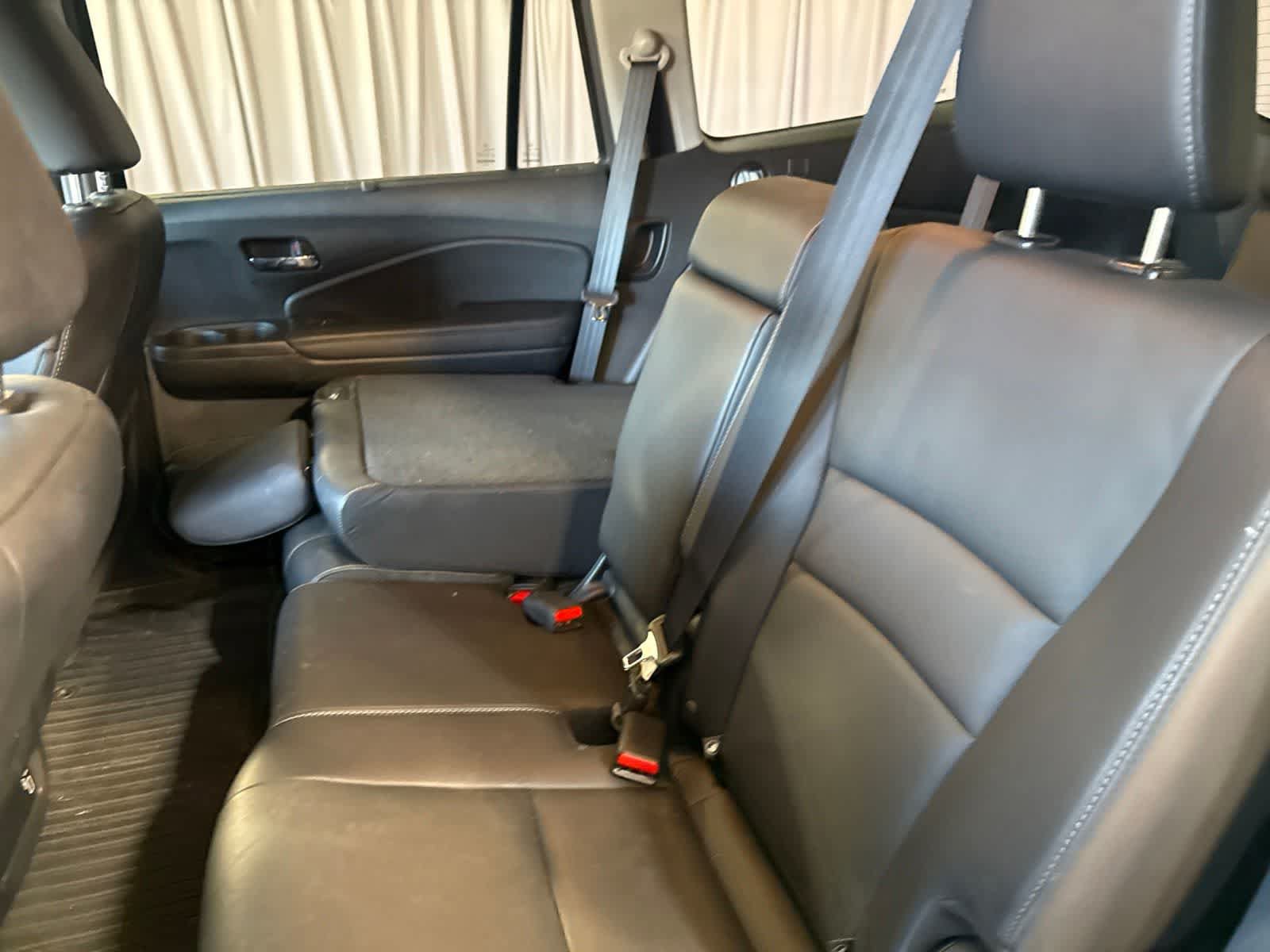 Used 2021 Honda Pilot Special Edition image 13
