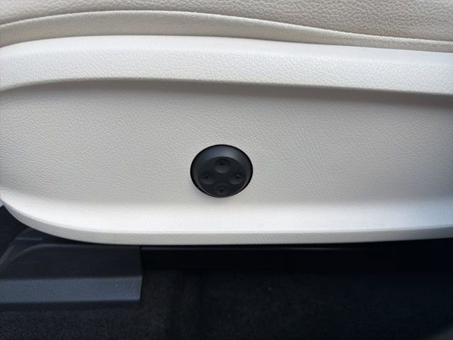 Used 2023 Mercedes-Benz EQB 250+ w/ Pinnacle Package image 26