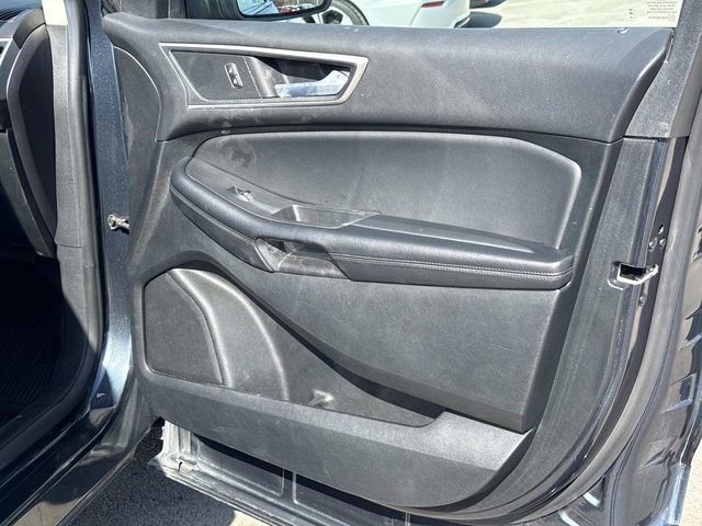 Used 2023 Ford Edge SEL image 17