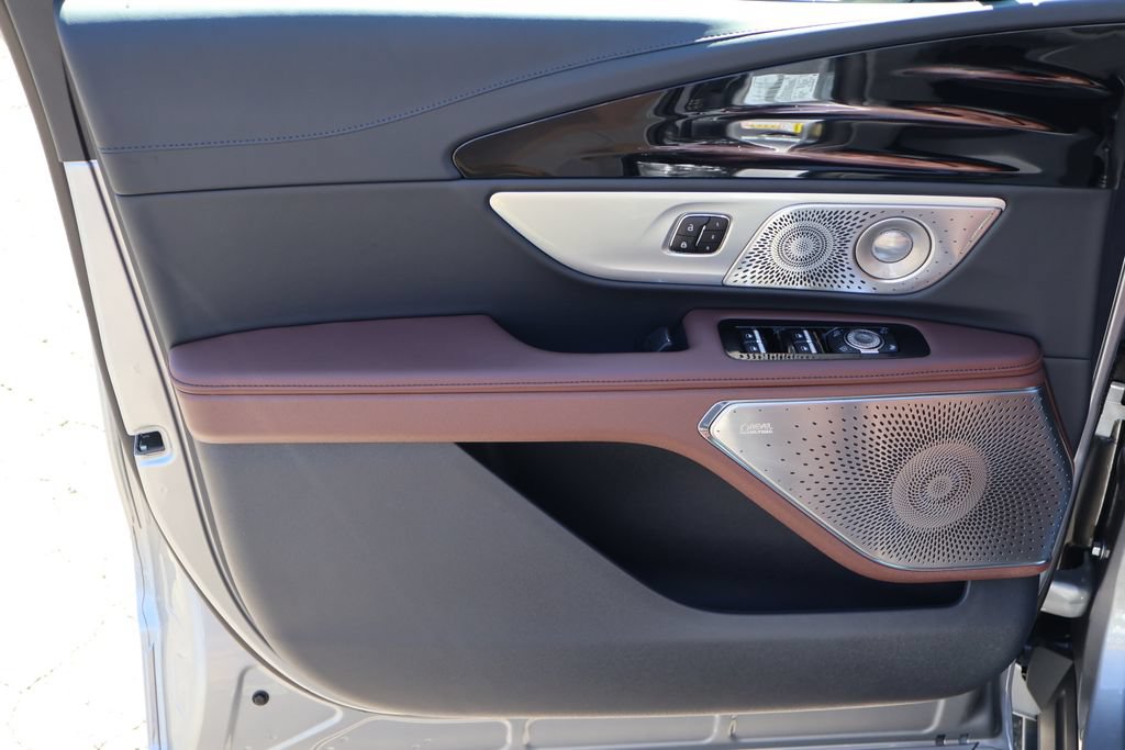 New 2026 Lincoln Nautilus Reserve AWD/4WD image 16