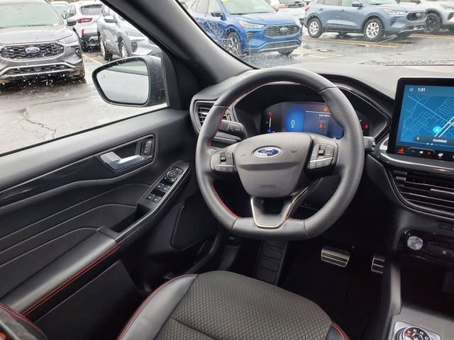 Used 2024 Ford Escape ST-Line w/ Tech Pack #1 image 8