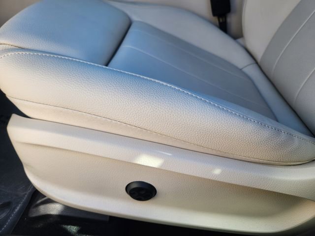 Certified 2026 Mercedes-Benz CLA 250 4MATIC image 9