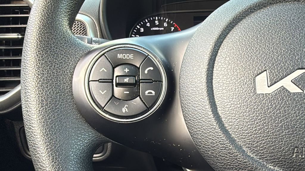 Used 2022 Kia Soul LX w/ Technology Package FWD image 30