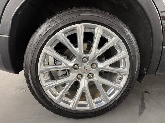 Used 2019 Cadillac XT4 Premium Luxury image 11