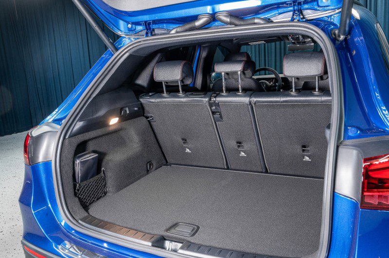 Certified 2025 Mercedes-Benz GLA 250 image 8