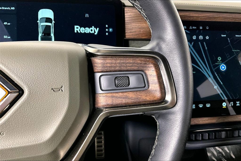Used 2023 Rivian R1T Adventure image 19