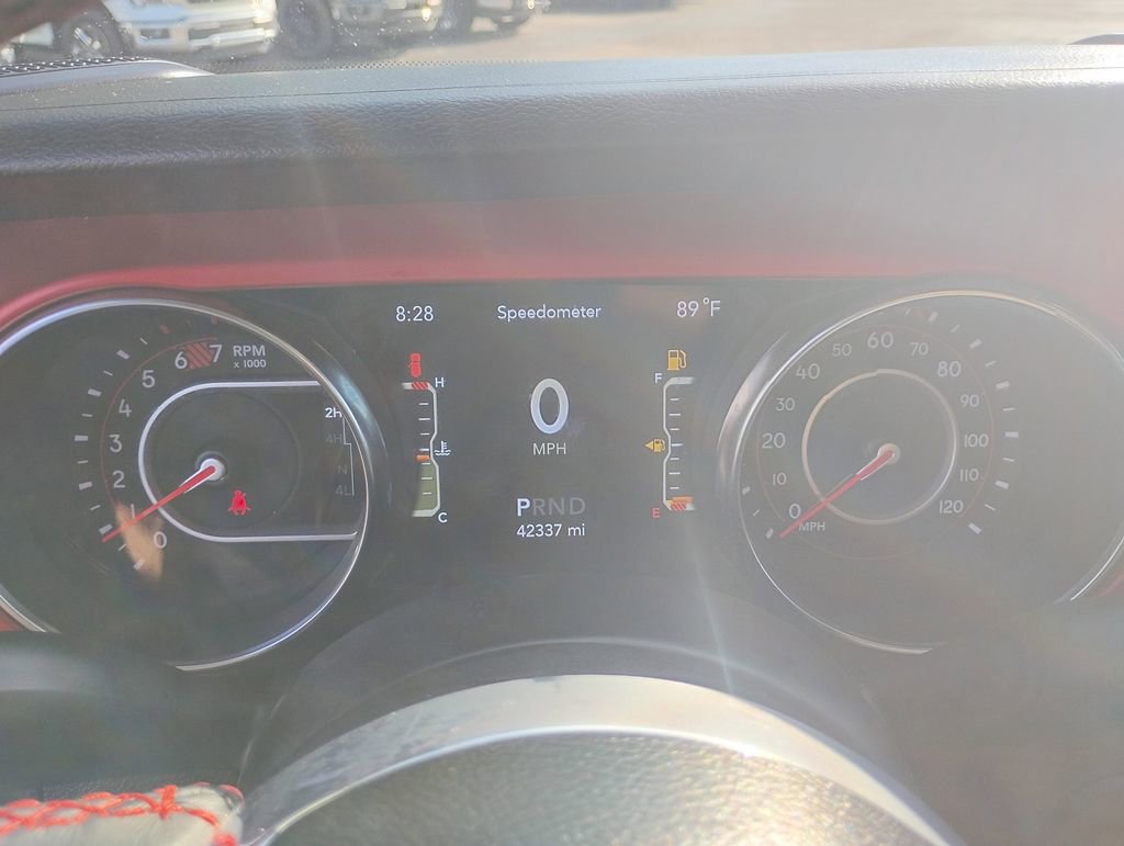 Used 2022 Jeep Wrangler Unlimited Rubicon w/ Cold Weather Group image 25