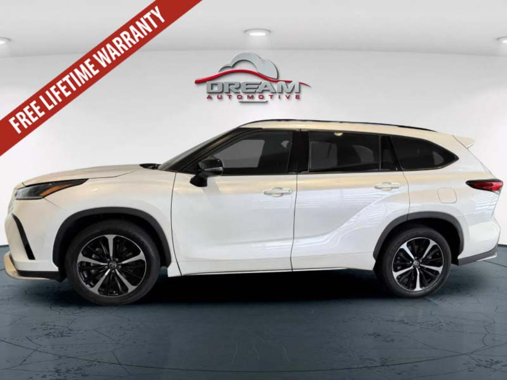 Used 2021 Toyota Highlander XSE FWD image 23