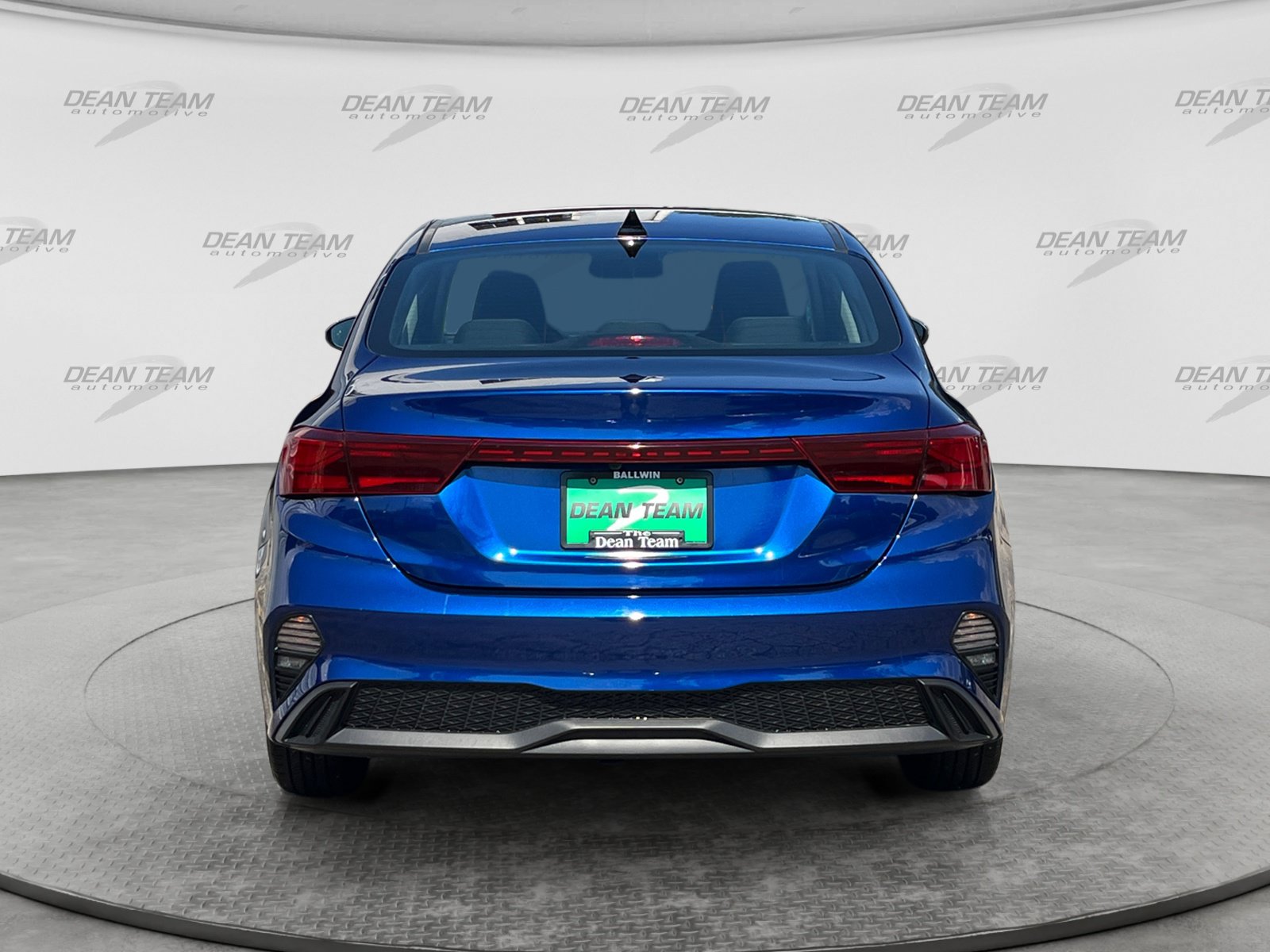 Used 2022 Kia Forte LXS w/ LXS Technology Package FWD image 6