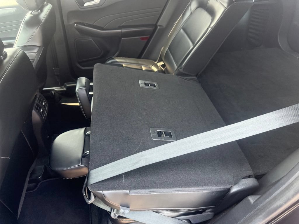 Certified 2024 Ford Escape Platinum AWD/4WD image 43