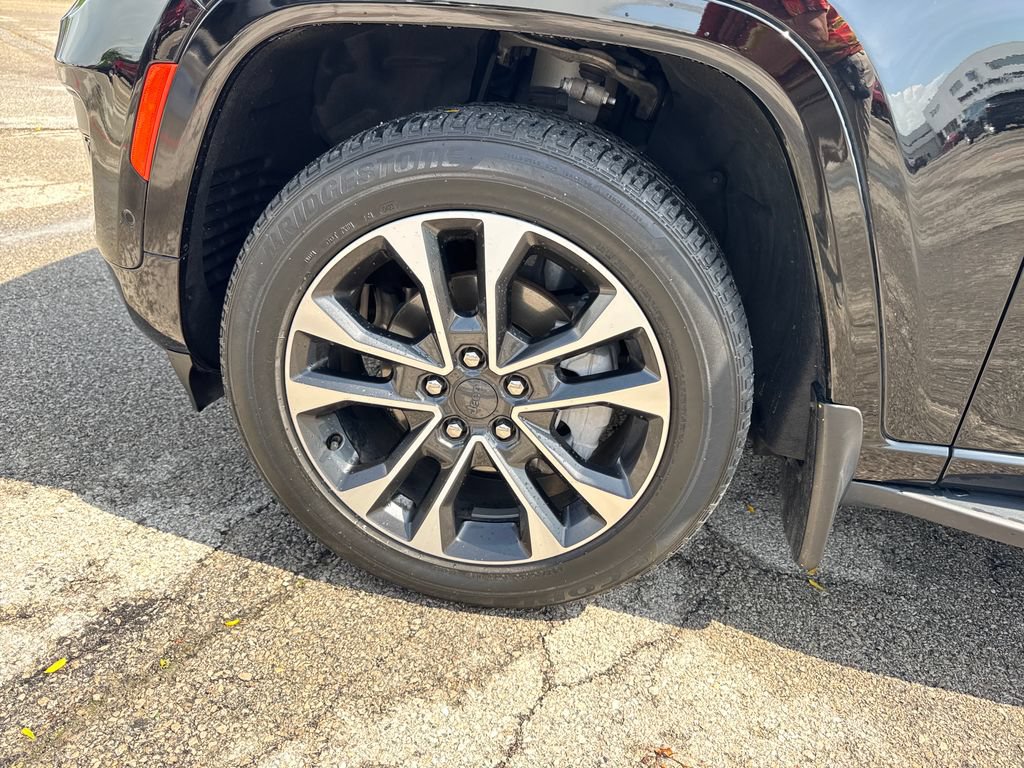 Certified 2023 Jeep Grand Cherokee Overland w/ Adv Protech Group III AWD/4WD image 43