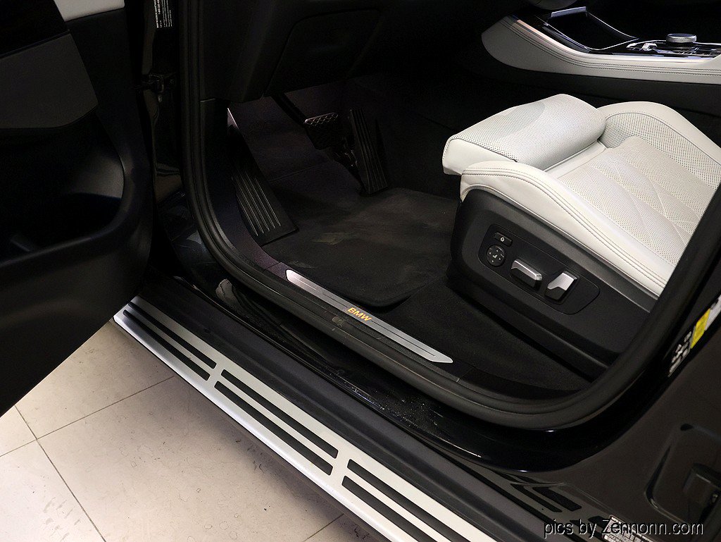 Certified 2024 BMW X5 xDrive40i w/ Premium Package AWD/4WD image 29
