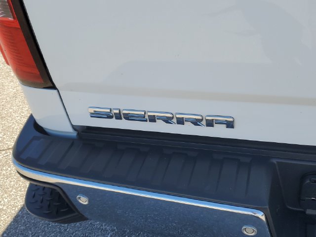Used 2015 GMC Sierra 1500 SLE w/ SLE Value Package AWD/4WD image 7