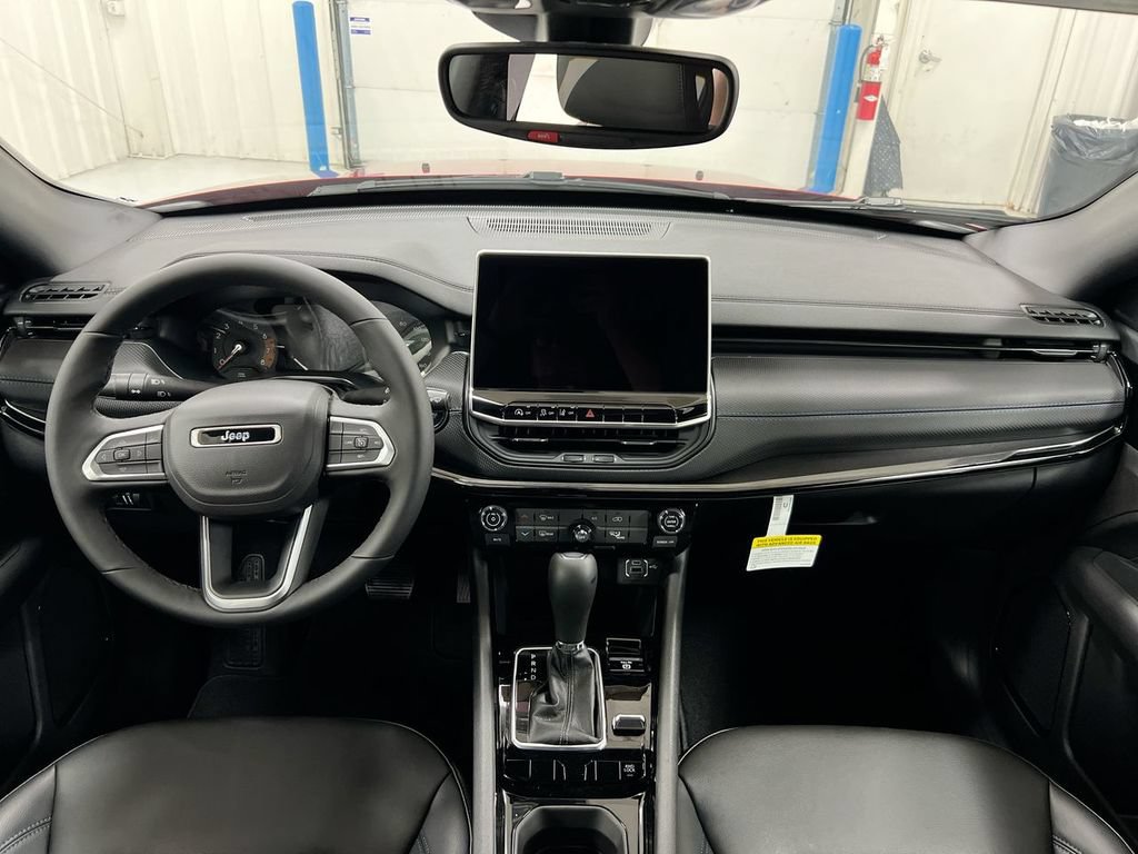 New 2026 Jeep Compass Latitude AWD/4WD image 10