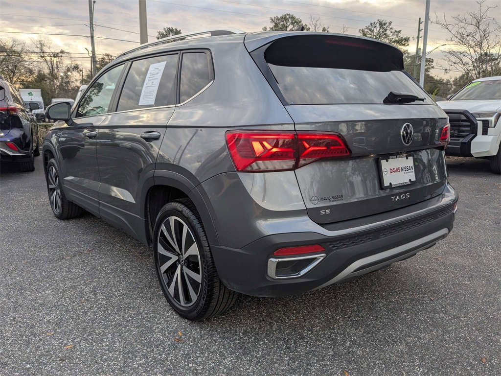 Used 2024 Volkswagen Taos SE image 6