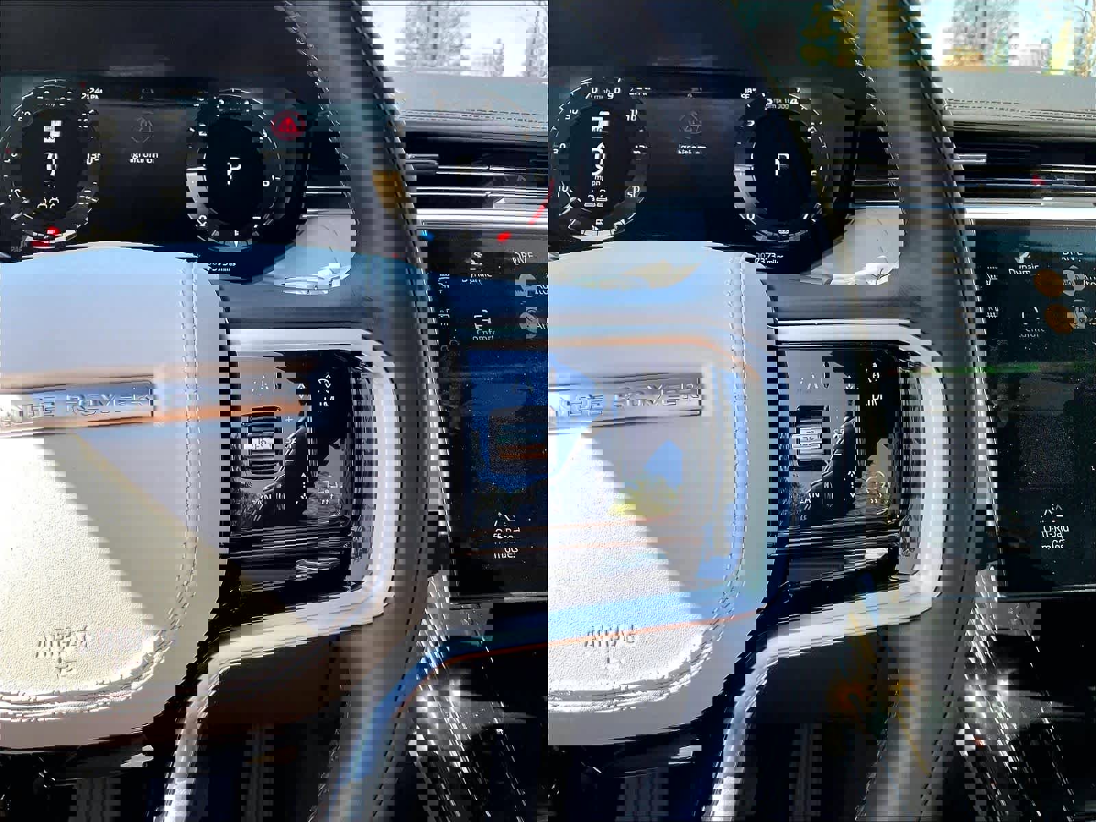 Used 2025 Land Rover Range Rover Sport S image 21