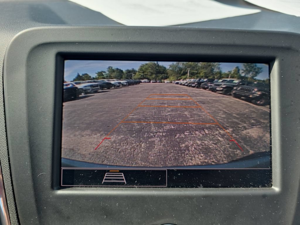 Used 2023 Chevrolet Equinox LT FWD image 18
