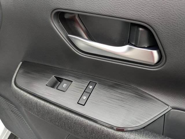 New 2026 Nissan Kicks SV w/ Cold Weather Package FWD image 30